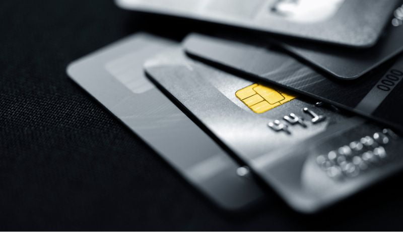 Cartão de crédito: limite para os juros do rotativo? Entenda PL aprovada pela Câmara