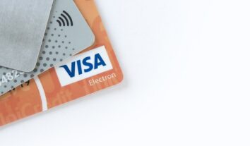Visa aumenta tarifa de cartão de crédito em até 138% e é acionada pela Senacon