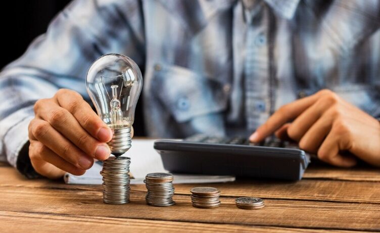 Aumento na conta de luz: saiba como reduzir a conta